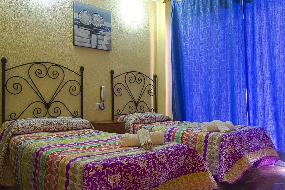 Hostal Nevot Granada Dış mekan fotoğraf