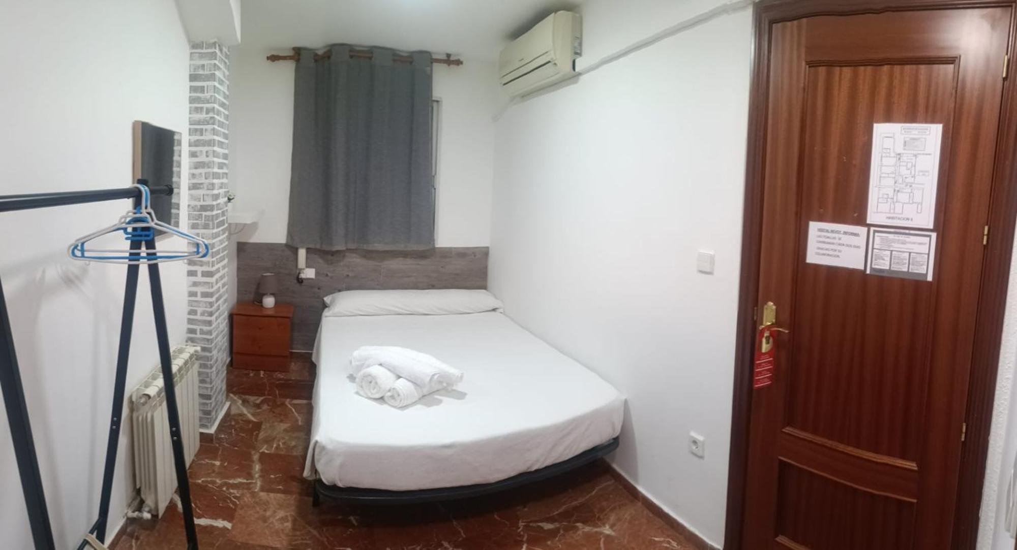 Hostal Nevot Granada Dış mekan fotoğraf