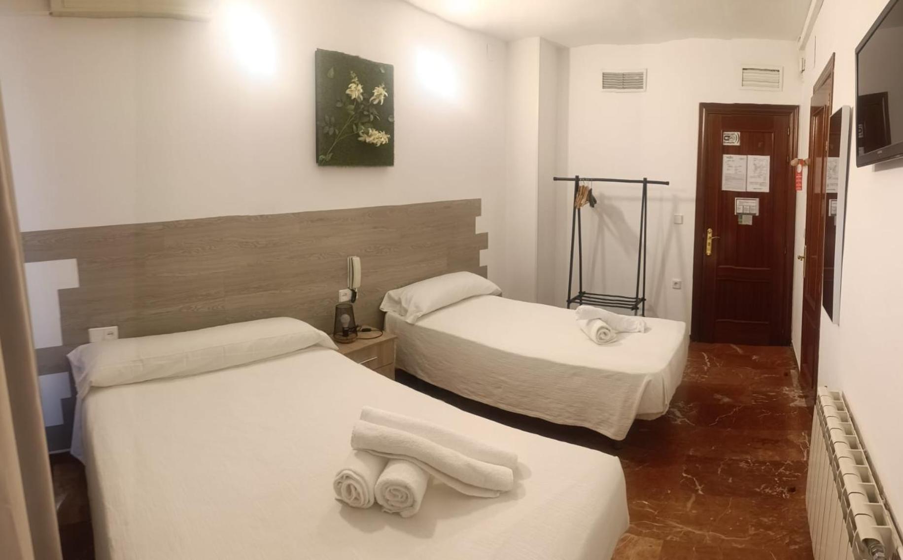 Hostal Nevot Granada Dış mekan fotoğraf