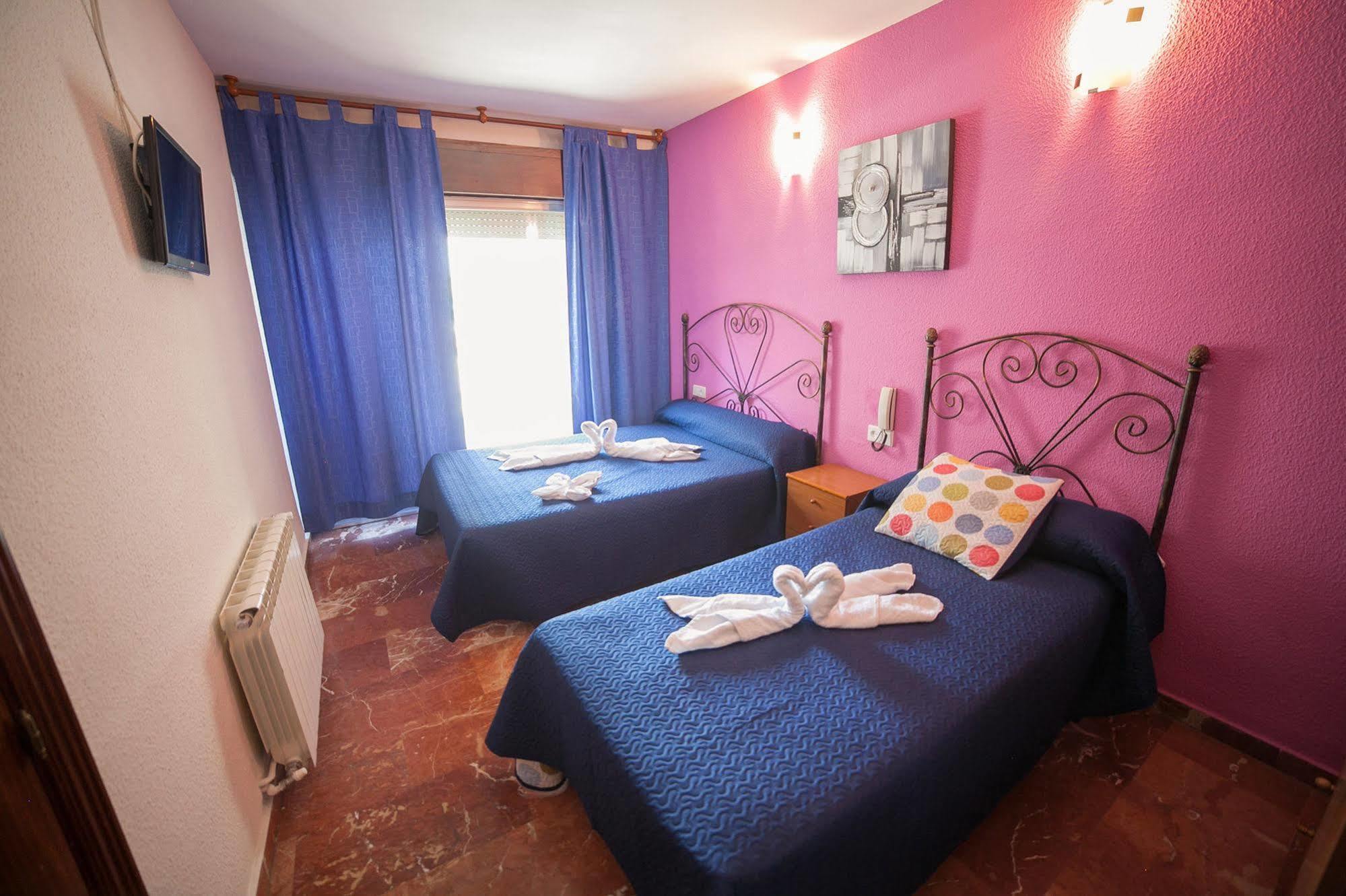 Hostal Nevot Granada Dış mekan fotoğraf